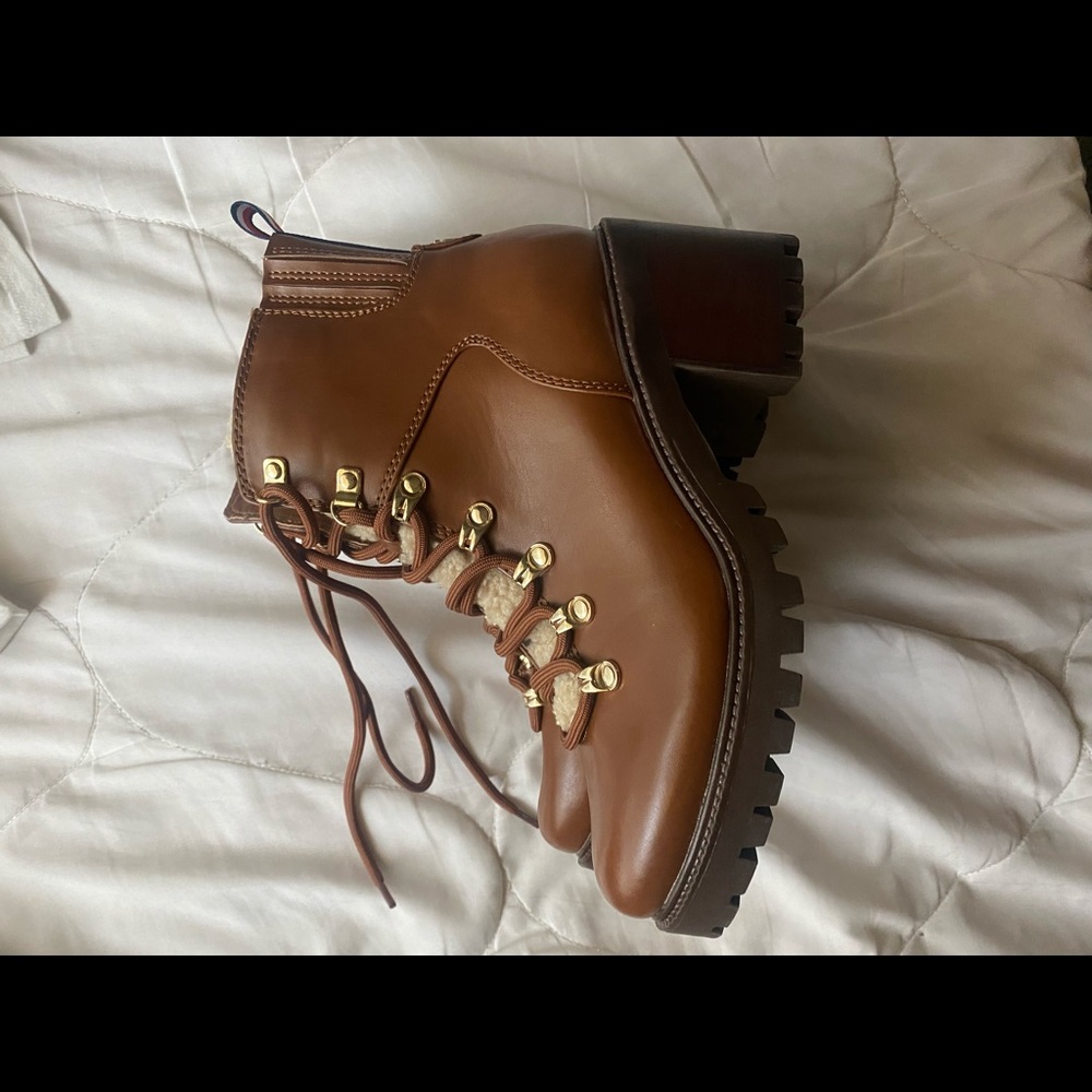 Tommy Hilfiger boots brand new